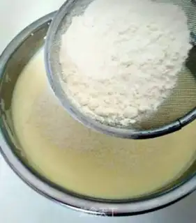 Make Qiu Ju Cupcake step 7