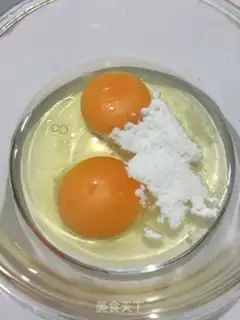 Make Coco cream and flowers step 1