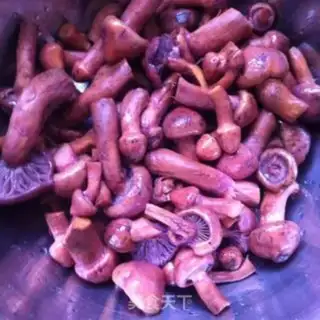 Make Chicken stew mushrooms step 3