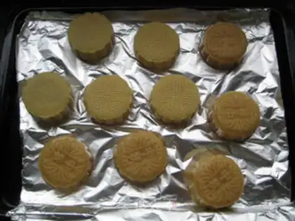 Make Homemade moon cakes step 30