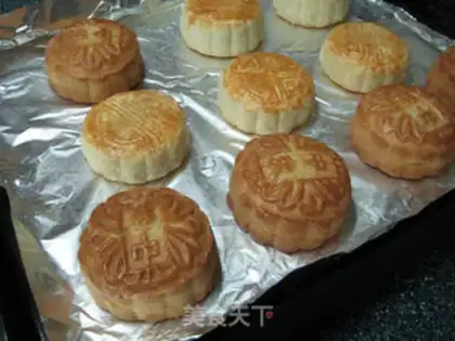 Make Homemade moon cakes step 32