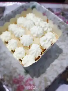 Make Coco cream and flowers step 11