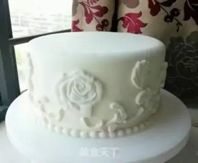 Make Wedding cake -- the European dress step 6