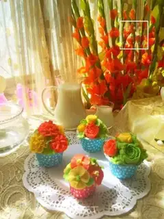 Make A flower cupcake step 20