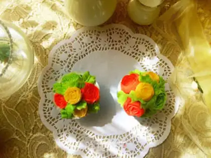Make A flower cupcake step 23