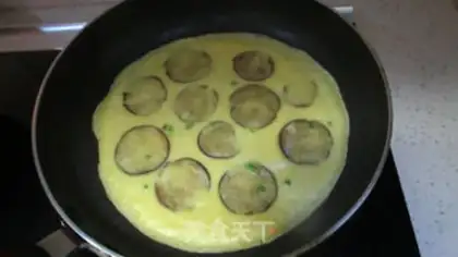 Make Purple eggcake step 6