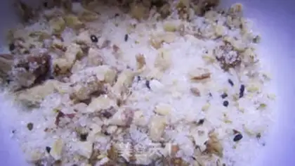 Make Shaanxi eats fried cake step 4