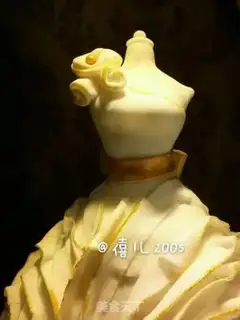 Make Wedding cake -- the European dress step 15