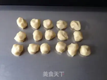 Make Fresh meat mooncake step 4