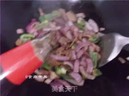 Make Five bouquets of pepper onions step 9