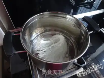 Make A cabbage and a fan step 1