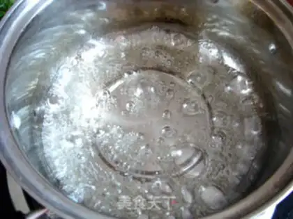 Make SpongeBob cake step 23
