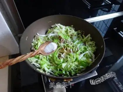 Make A cabbage and a fan step 9