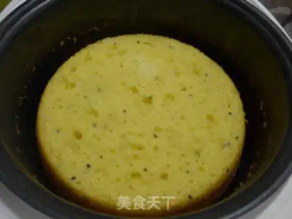 Make Corn-faced sponge cake step 12