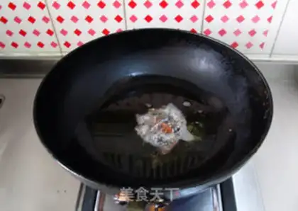 Make Homemade shrimp oil step 2