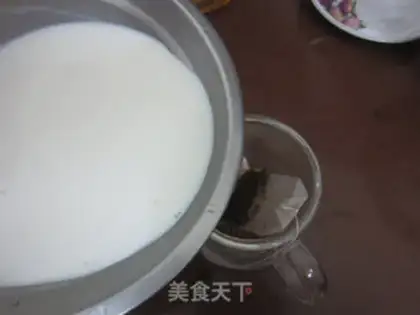 Make Homemade rose milk tea step 5