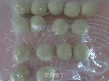 Make Fresh meat mooncake step 8