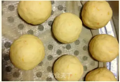 Make Pumpkin buns step 1