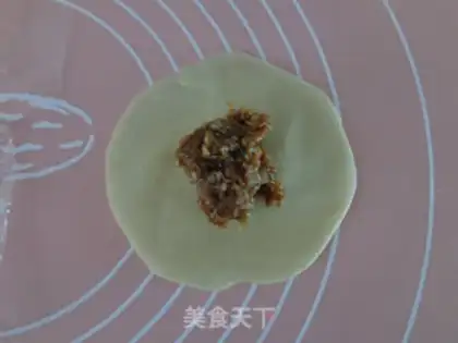 Make Fresh meat mooncake step 19