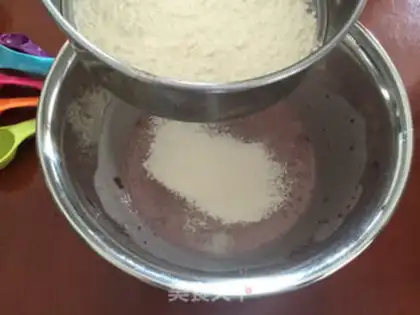 Make Heart-shaped blueberry cake step 8