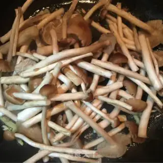 Make Fried tea mushrooms step 3