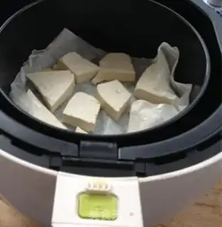 Make Scrambled tofu step 1