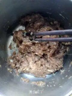 Make Black pepper pork step 1