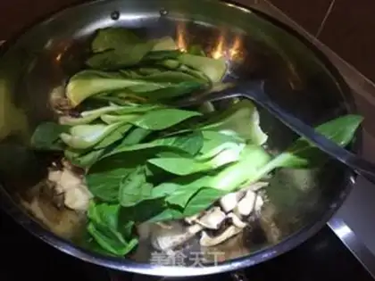 Make Mushroom oil. New pie step 3