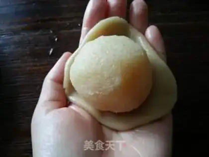 Make The egg yolk mooncake step 5