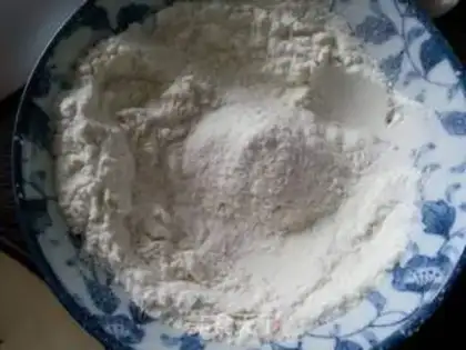 Make The egg yolk mooncake step 6