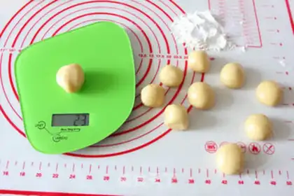 Make Lian Yuen Yuen step 9