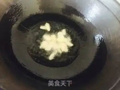 Make The egg yolk mooncake step 8