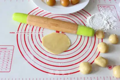 Make Lian Yuen Yuen step 10