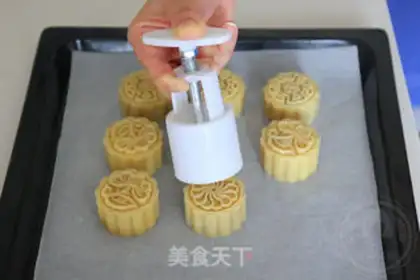 Make Lian Yuen Yuen step 16
