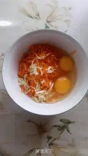Make Carrot eggcake step 1