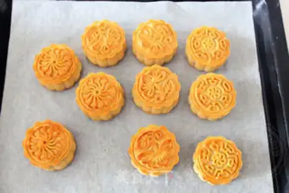 Make Lian Yuen Yuen step 18