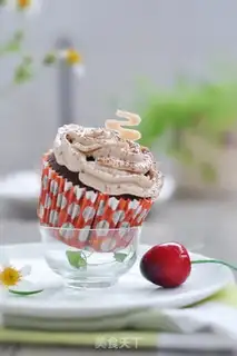Make Chocolate cream cake step 13