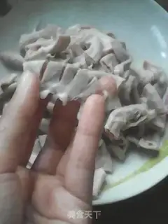 Make Celery and powdered sausages step 1