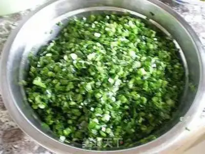 Make An egg box of celery step 0