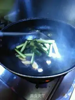 Make Spicy crab cakes step 8