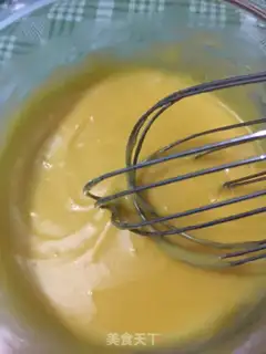 Make Egg yolk salad cake step 2