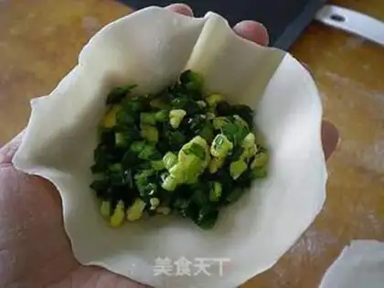 Make An egg box of celery step 4