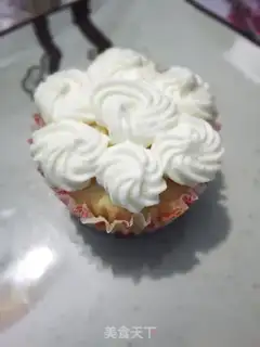 Make First edition of the flower cake cup step 15