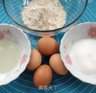 Make Spongecake with jam step 0