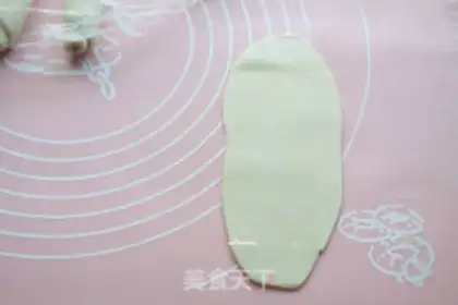 Make Fresh meat mooncake step 8