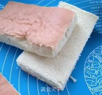 Make Spongecake with jam step 12