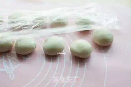 Make Fresh meat mooncake step 11