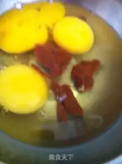 Make Crab sauce and egg fried rice step 3