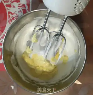 Make Butter cream and cupcakes step 12