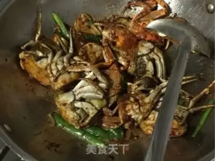 Make Crabs in the sauce step 15